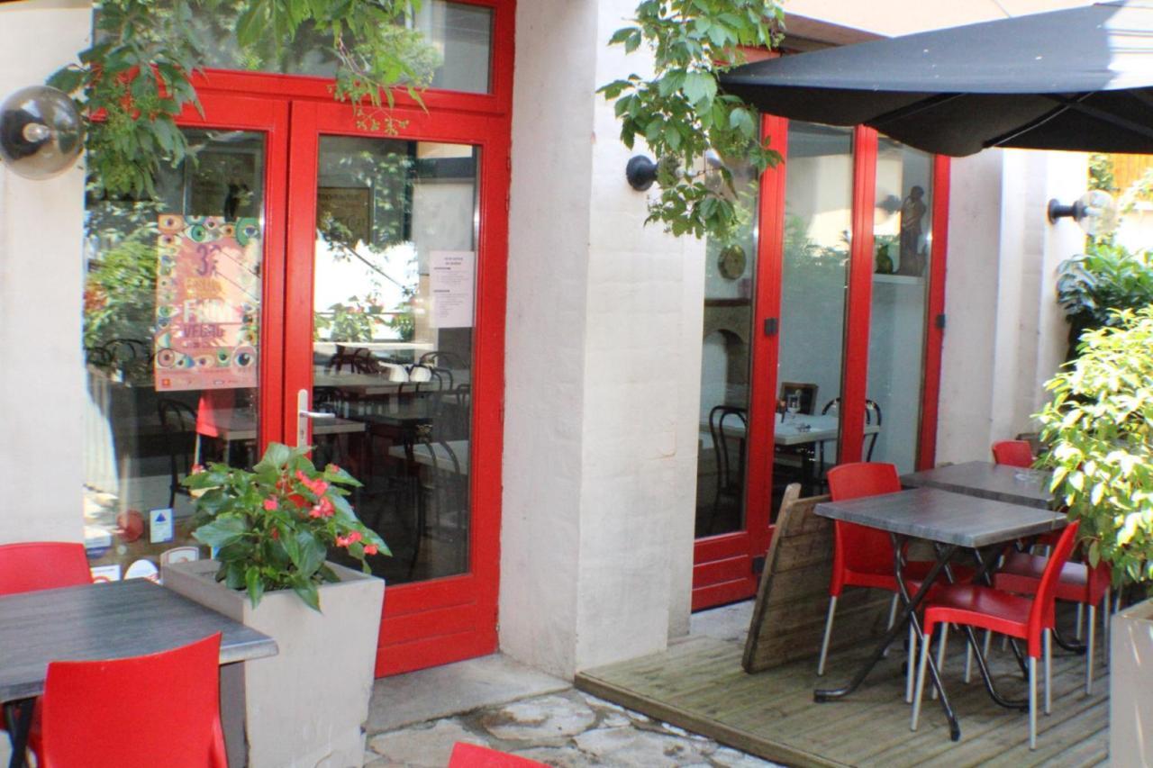 Hotel Les Vignes Rouges Ispagnac Exterior foto